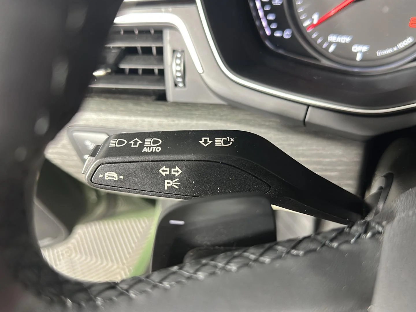Used 2024 District Green Metallic Audi S line Premium image 25
