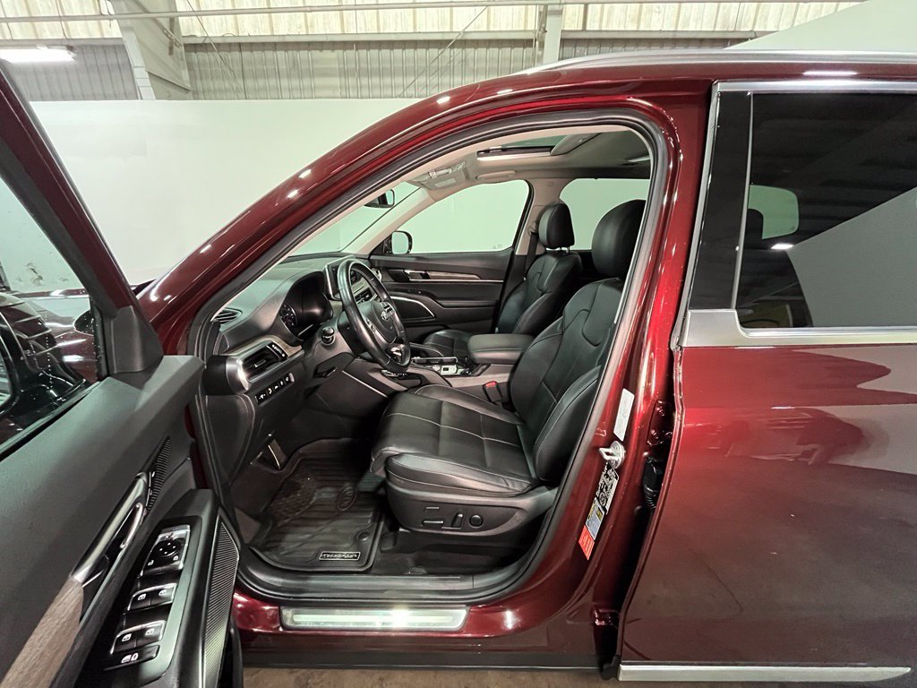 Used 2021 Purple Kia SX image 17