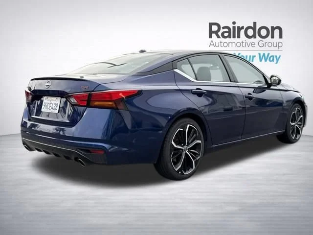 Used 2023 Deep Blue Pearl Nissan 2.5 SR image 7