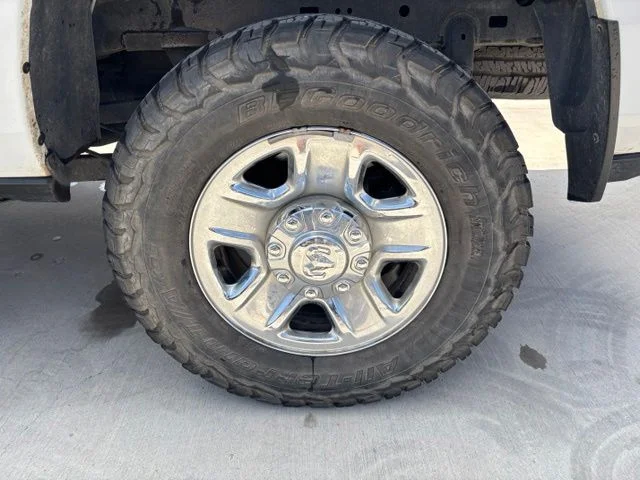 Used 2022 White Ram Big Horn image 8