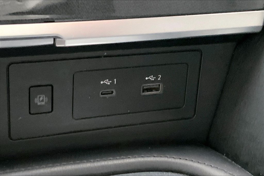 Used 2023 White Nissan SL image 16