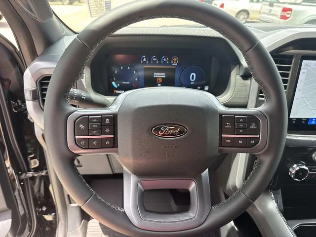 New 2026 Agate Black Metallic Ford XLT image 40