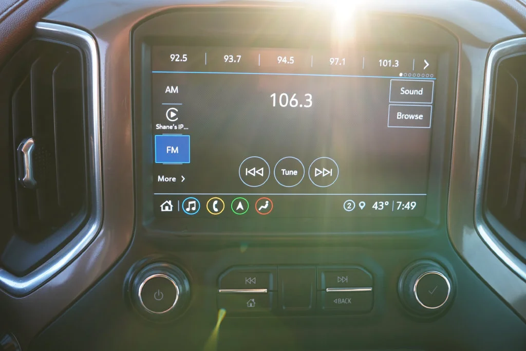 Certified Used 2022 Mosaic Black Metallic Chevrolet High Country image 30