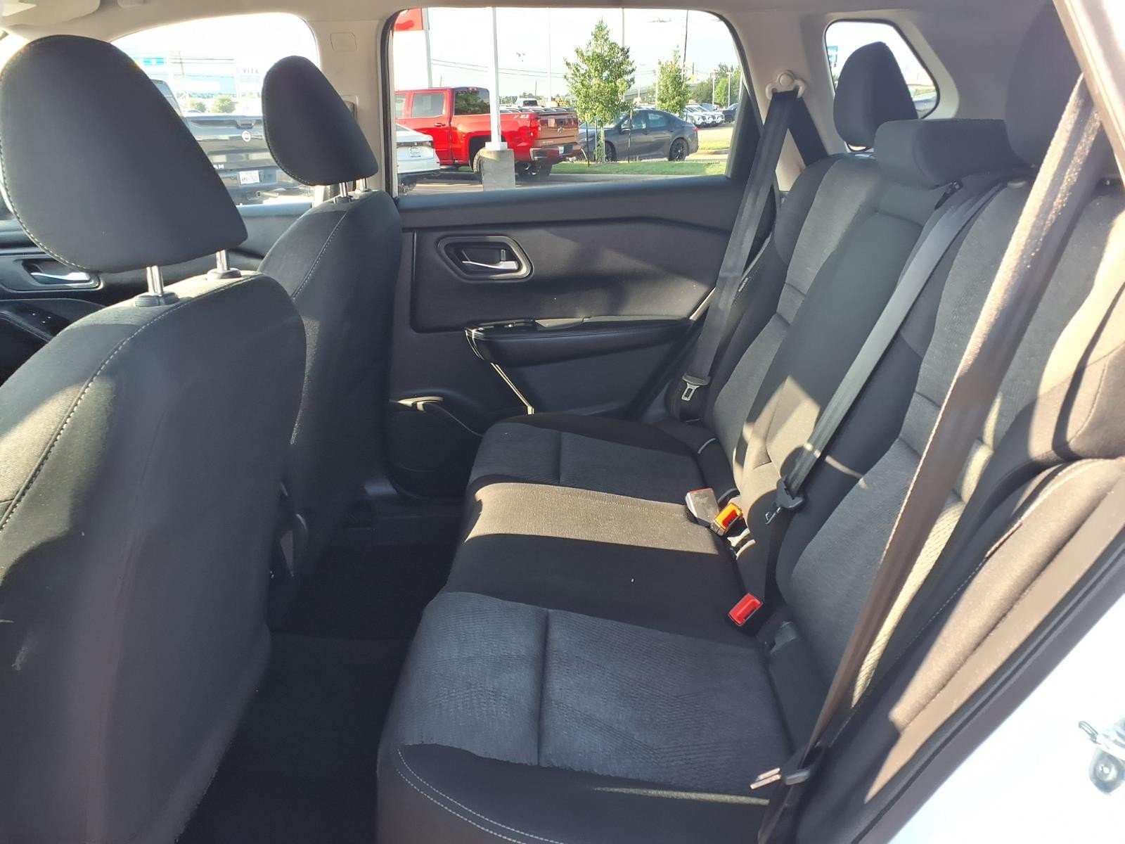 2024 Nissan Rogue SV White at Robbins Nissan