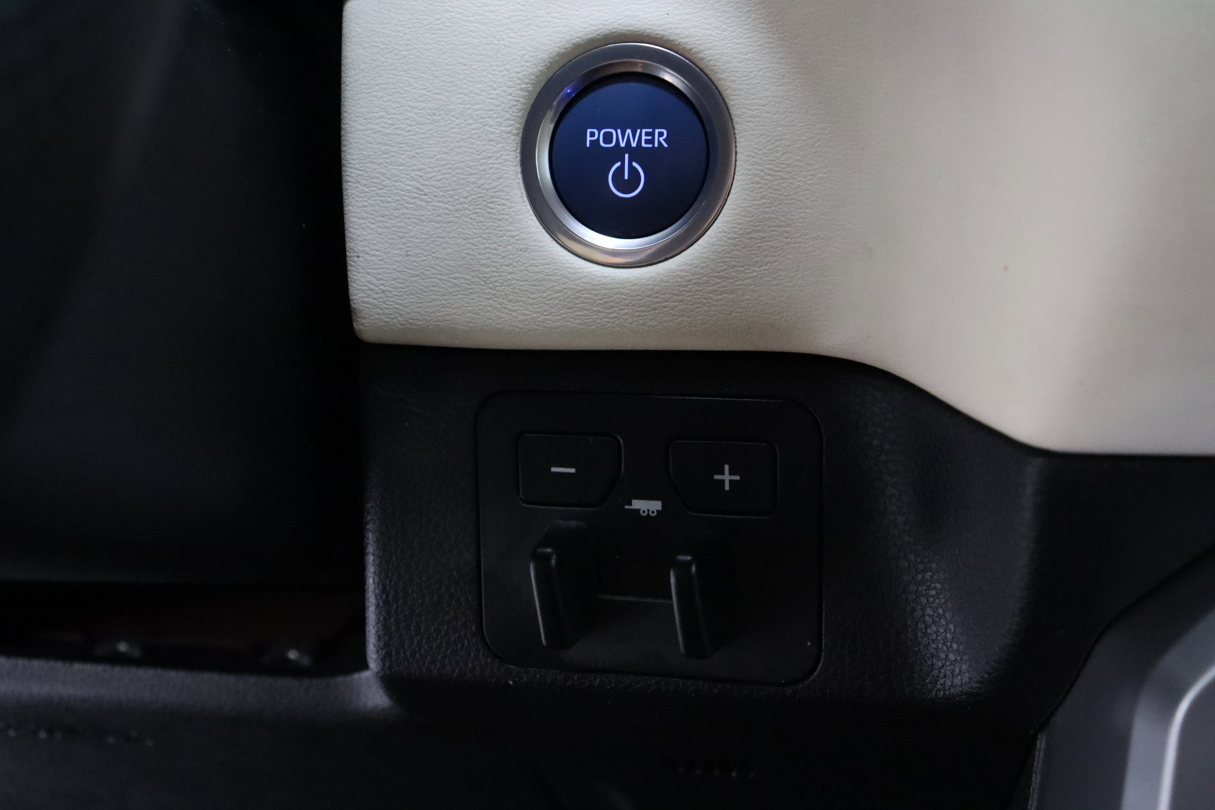 Used 2023 Wind Chill Pearl Toyota 1794 Edition Hybrid 3.4T image 18