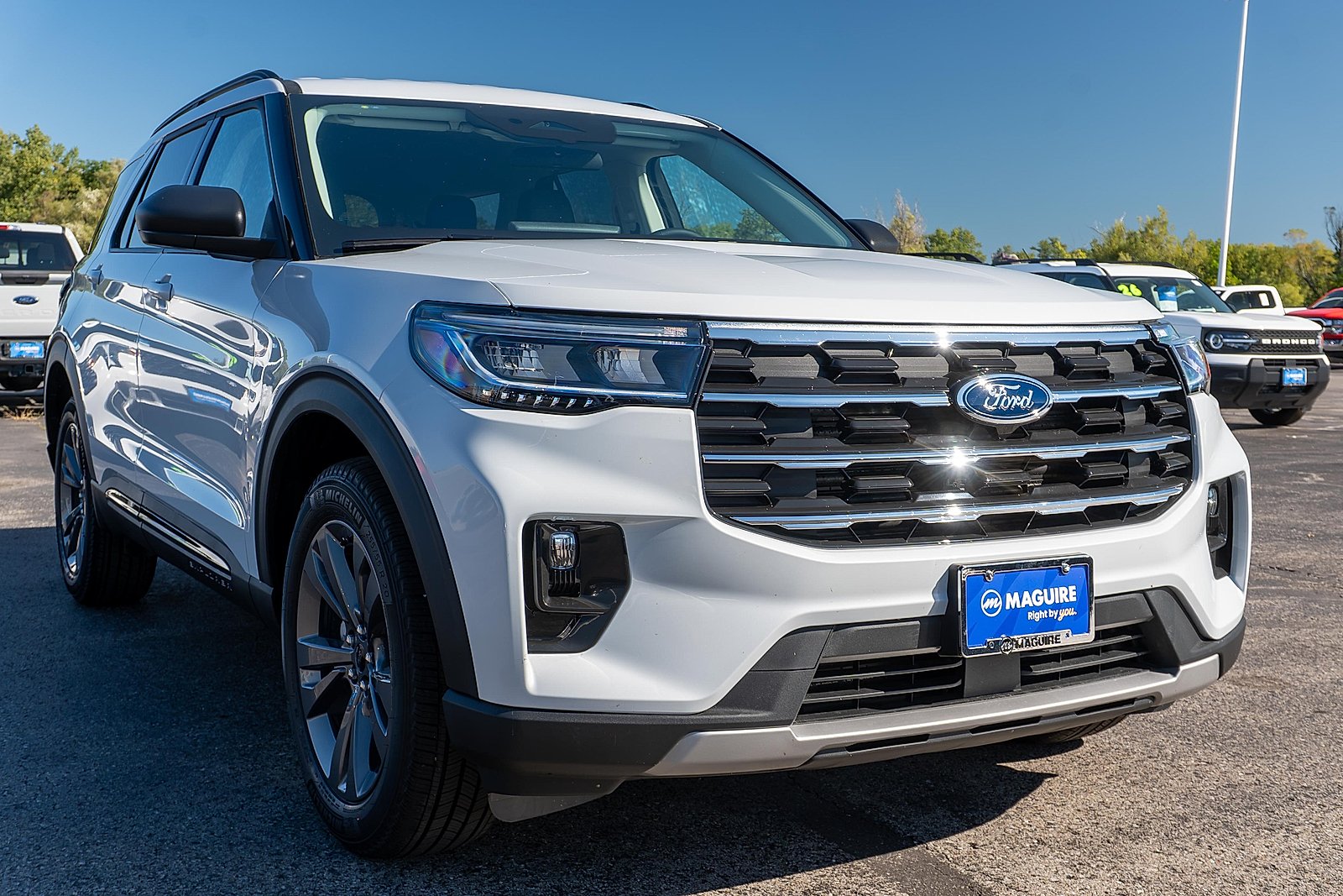 New 2026 Space White Metallic Ford Active image 4