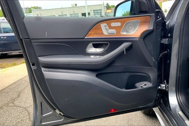 Certified Used 2025 Gray Mercedes-Benz GLS 450 image 18