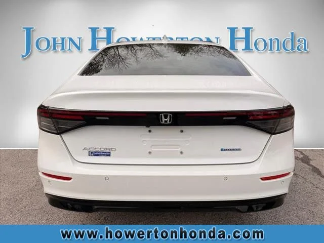 Used 2023 White Honda EX-L image 5