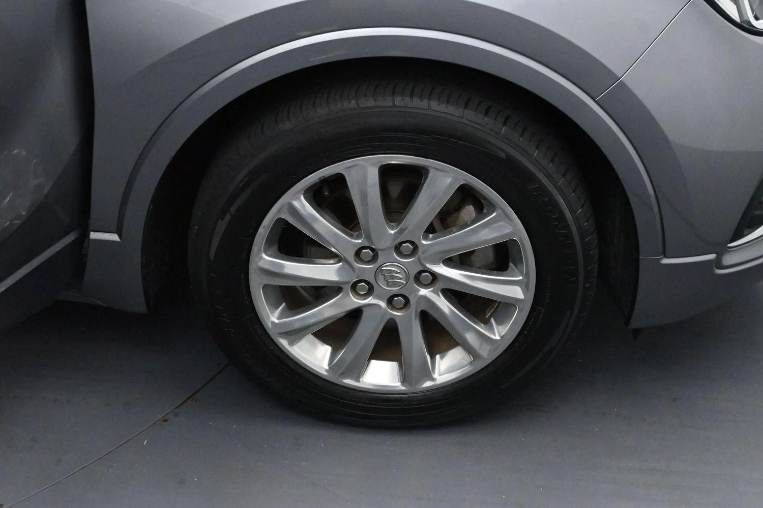 Used 2019 Satin Steel Metallic Buick Essence image 30