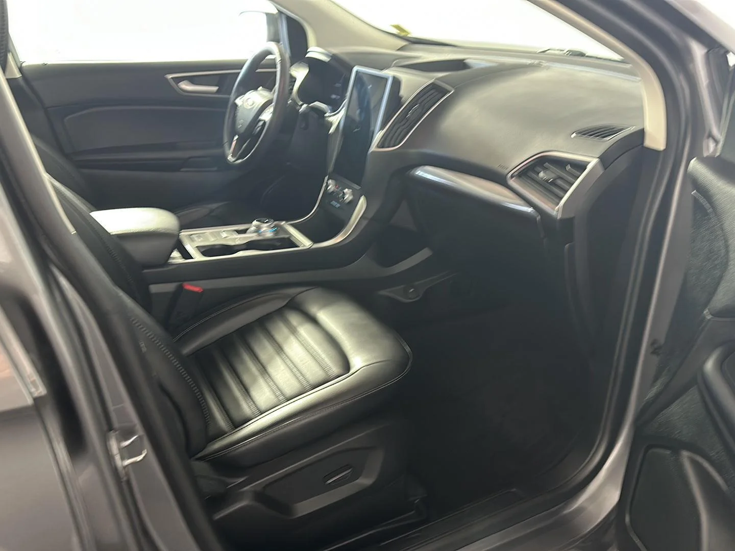 Used 2024 Carbonized Gray Ford SEL image 23