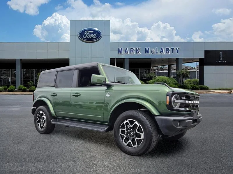 Used 2025 Green Metallic FORD OUTER BANKS 4 DOOR 4X4 image 7
