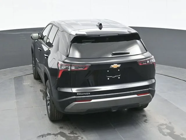 2026 Chevrolet Equinox LT - Photo 10