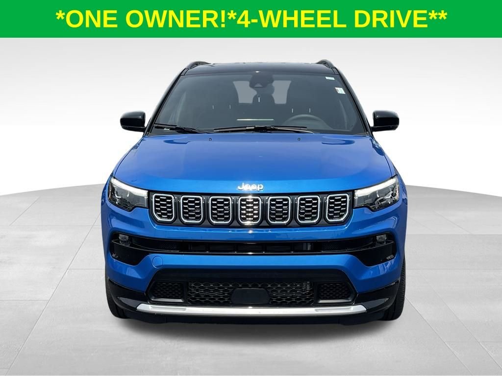 Used 2024 Hydro Blue Pearlcoat Jeep Limited image 2