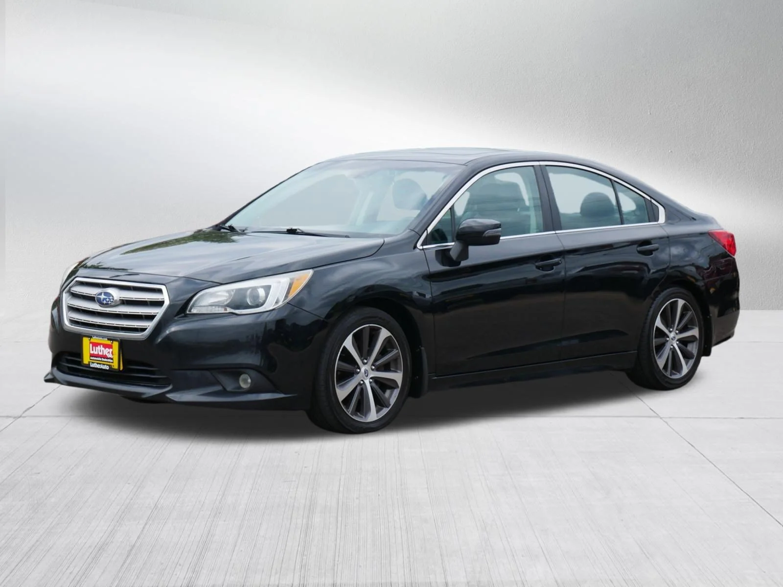 Used 2015 Crystal Black Silica Subaru 2.5i Limited image 3