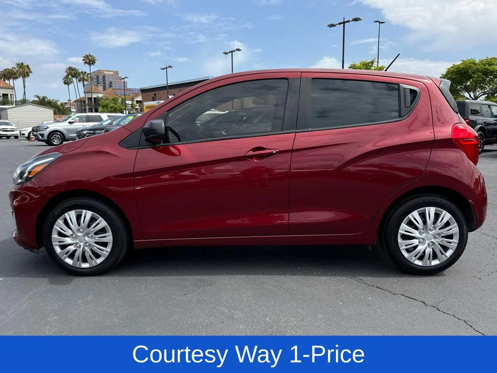 Used 2022 Red Chevrolet LS image 9