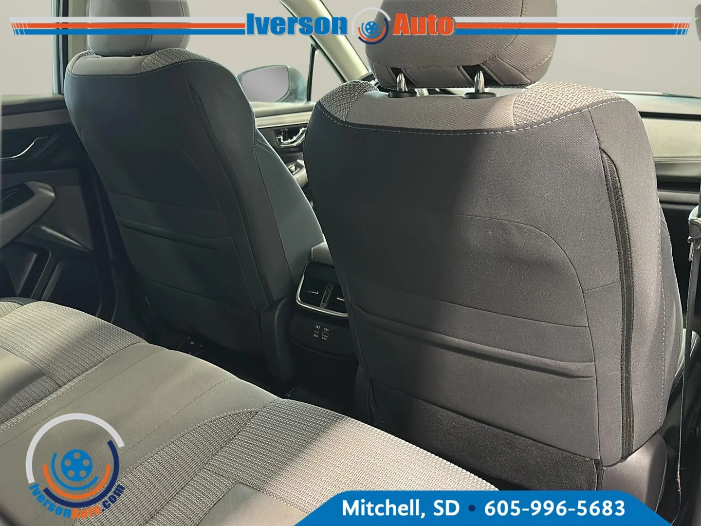 Used 2025 Ice Silver Metallic Subaru Premium image 29
