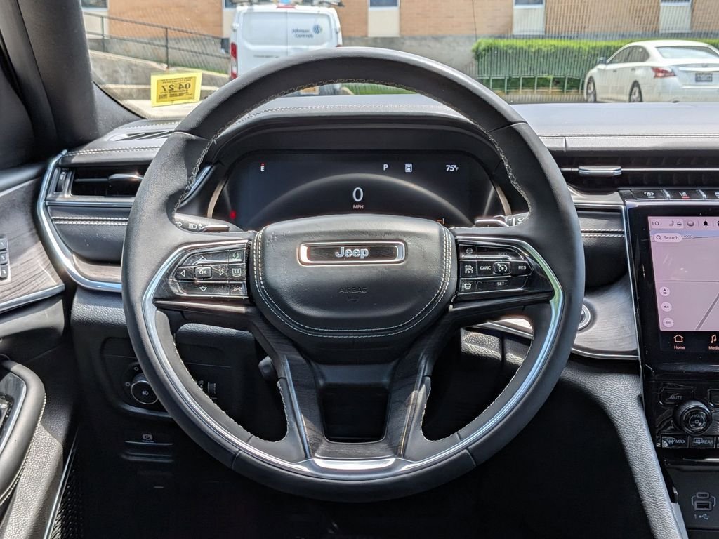 Used 2023 Black Jeep Overland image 17