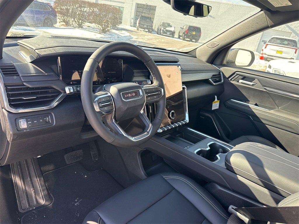 2026 GMC ACADIA - Image 17