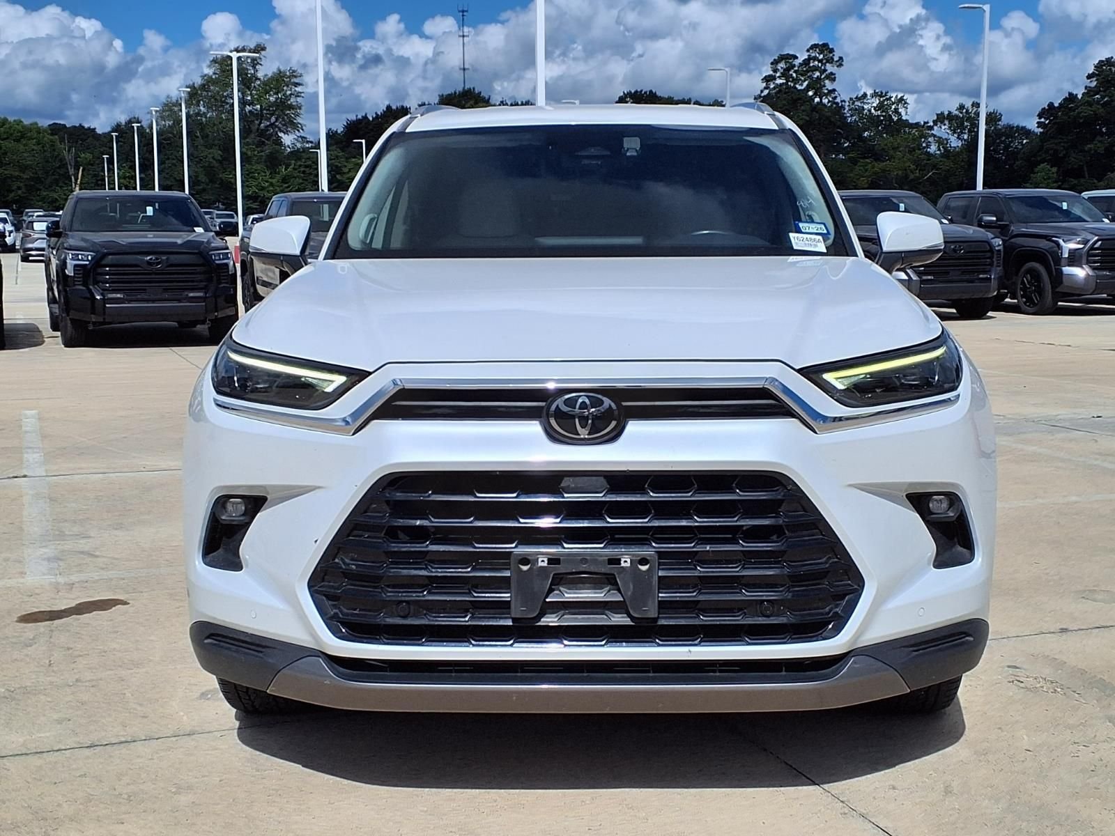 Used 2024 Pearl Toyota Limited image 4