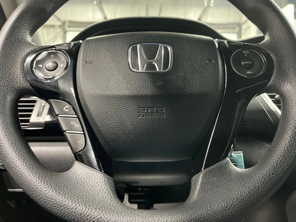 Certified Used 2016 Lunar Silver Metallic Honda LX image 16