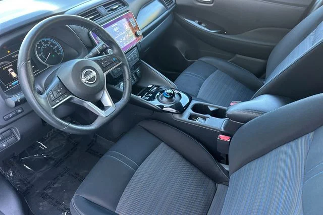 Used 2023 Silver Nissan SV Plus image 10