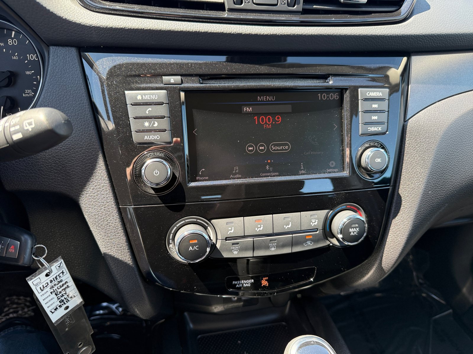 Used 2020 Magnetic Black Pearl Nissan S image 12