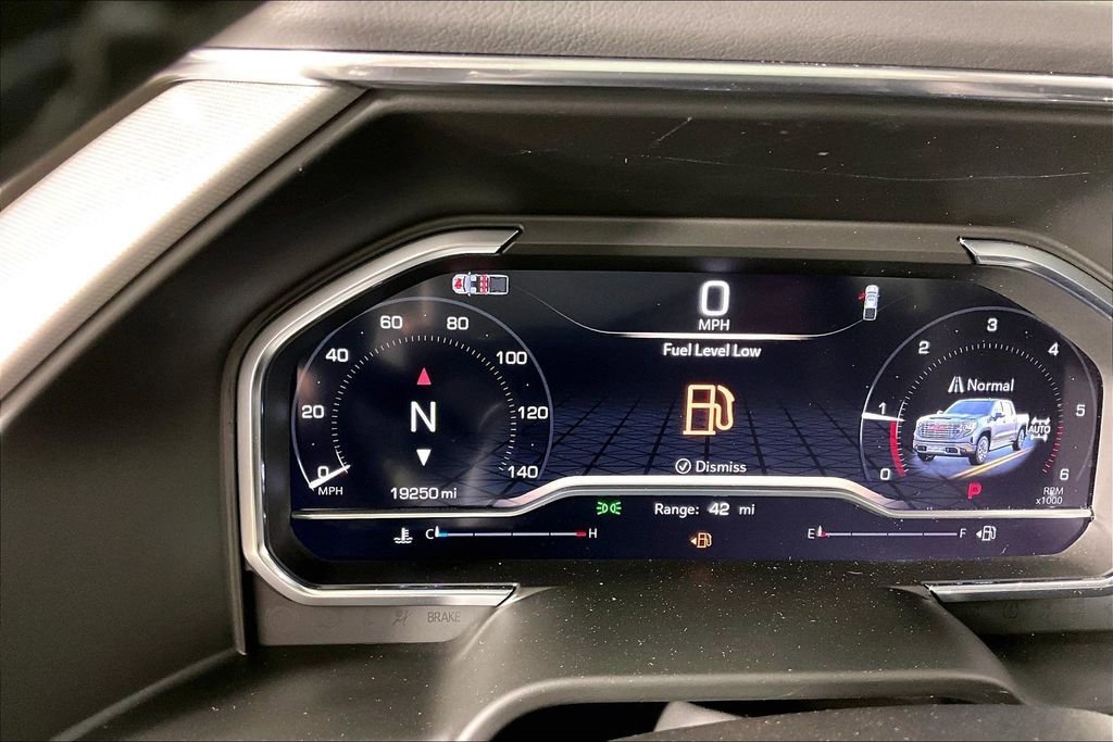Used 2025 Sterling Metallic GMC Denali image 13