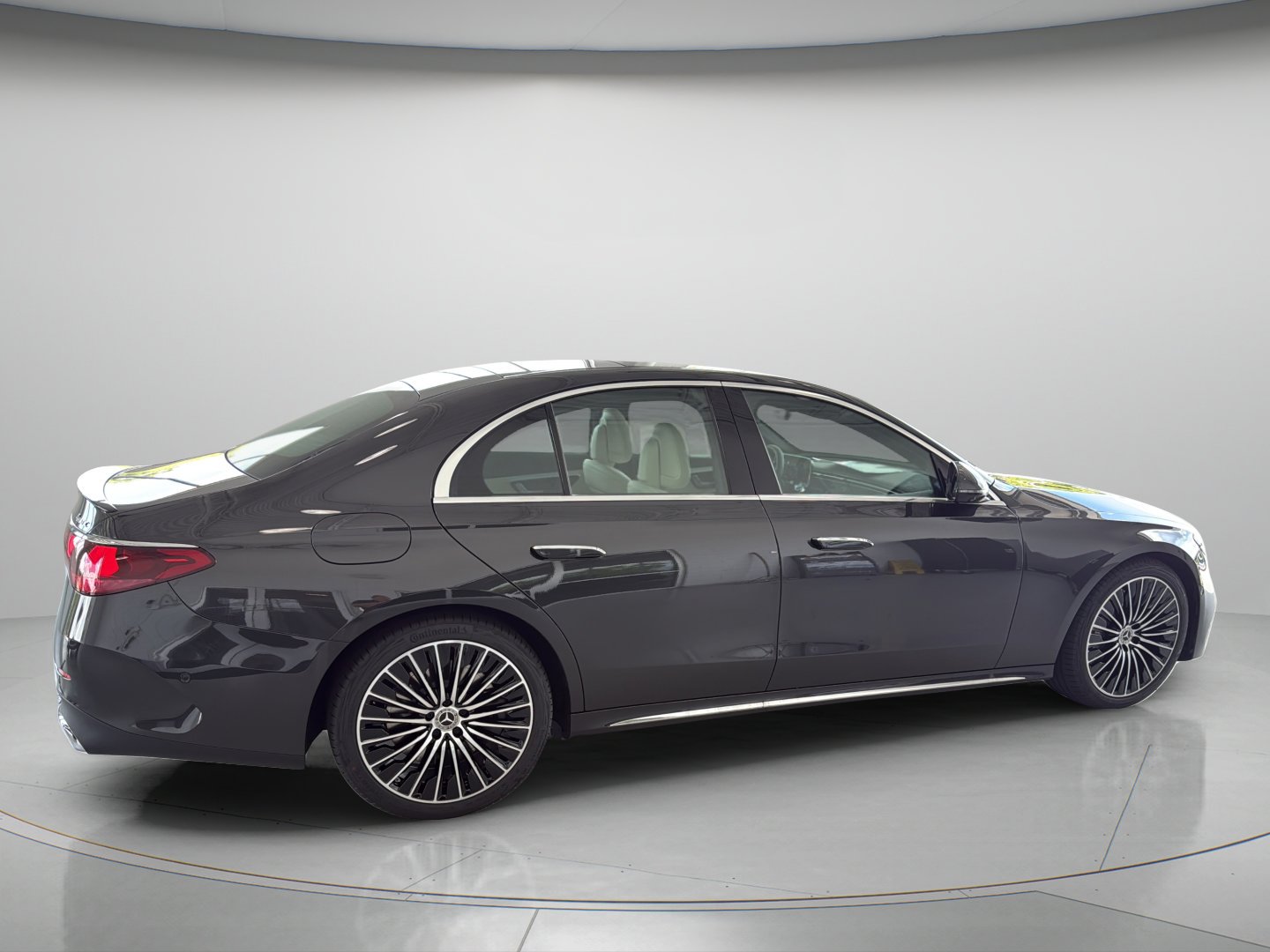 New 2026 Graphite Grey Metallic Mercedes-Benz E 450 image 6
