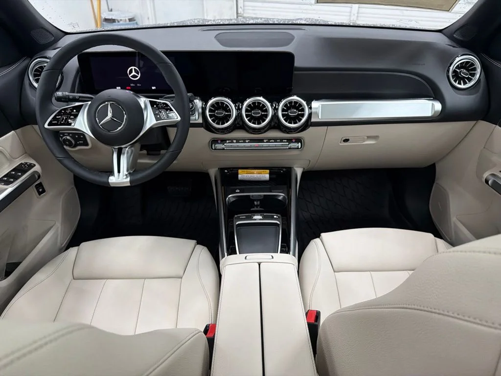 New 2026 Gray Mercedes-Benz GLB 250 image 21