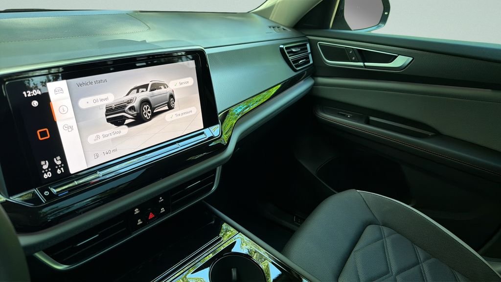 New 2026 Pure Gray Volkswagen 2.0T Peak Edition image 38
