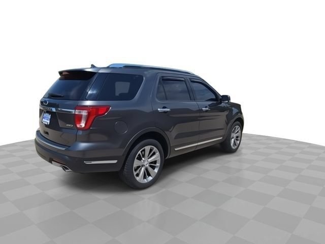 Used 2018 Gray Ford Limited image 8