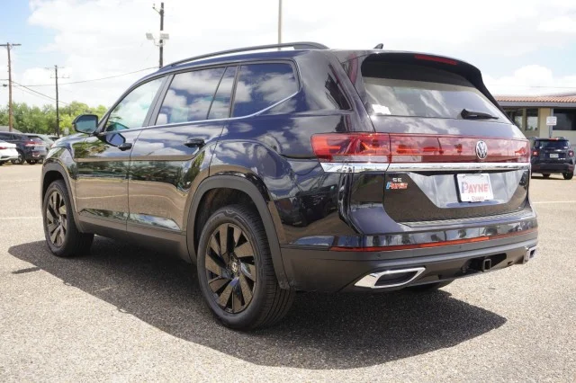 New 2026 Deep Black Pearl Volkswagen 2.0T SE W/TECHNOLOGY image 11