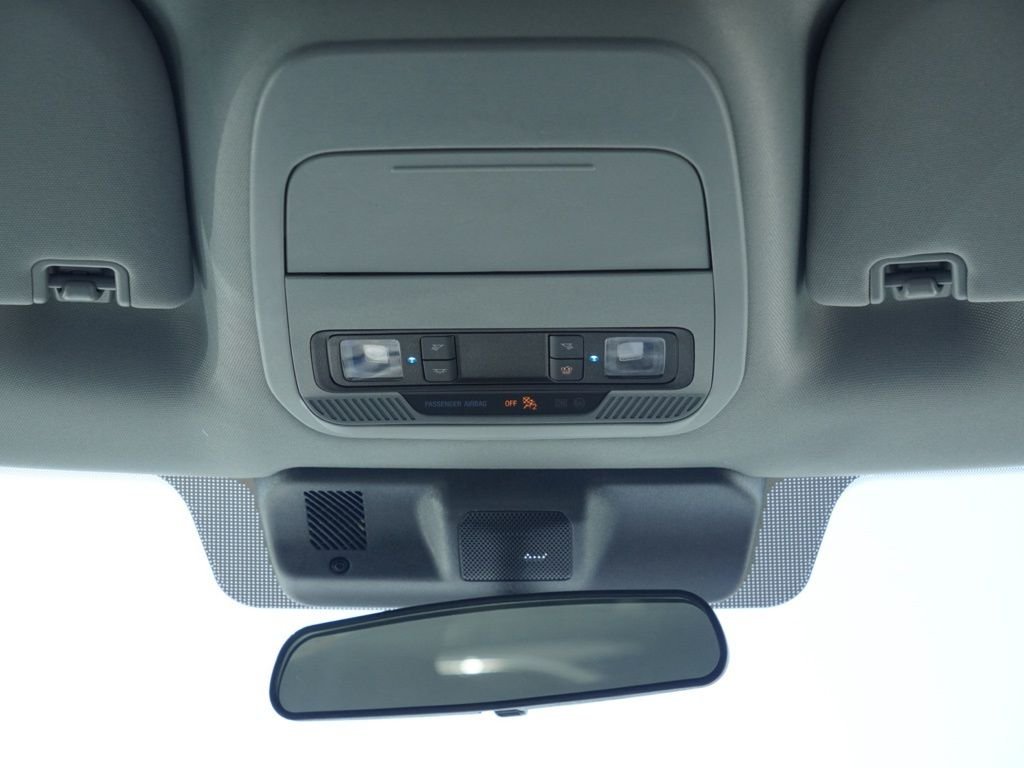 Used 2025 Silver Ford XLT image 22