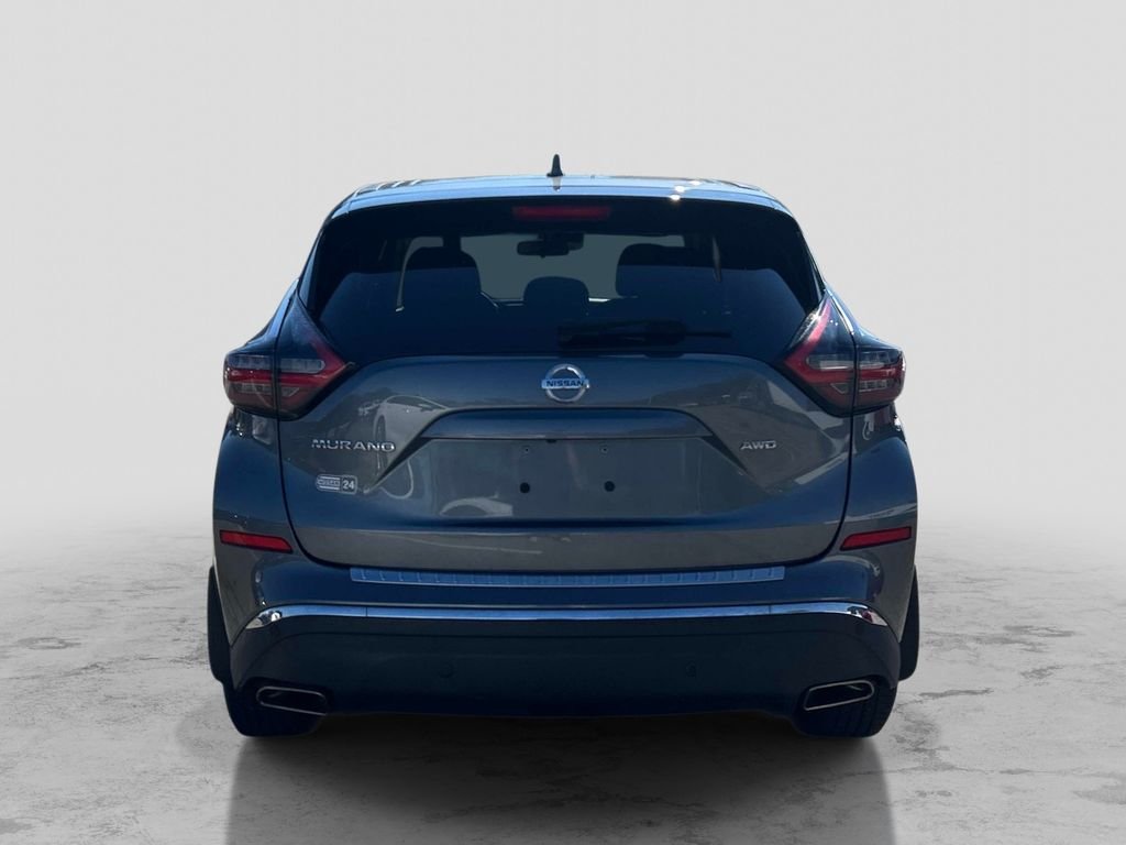 Used 2021 Gray Nissan S image 4