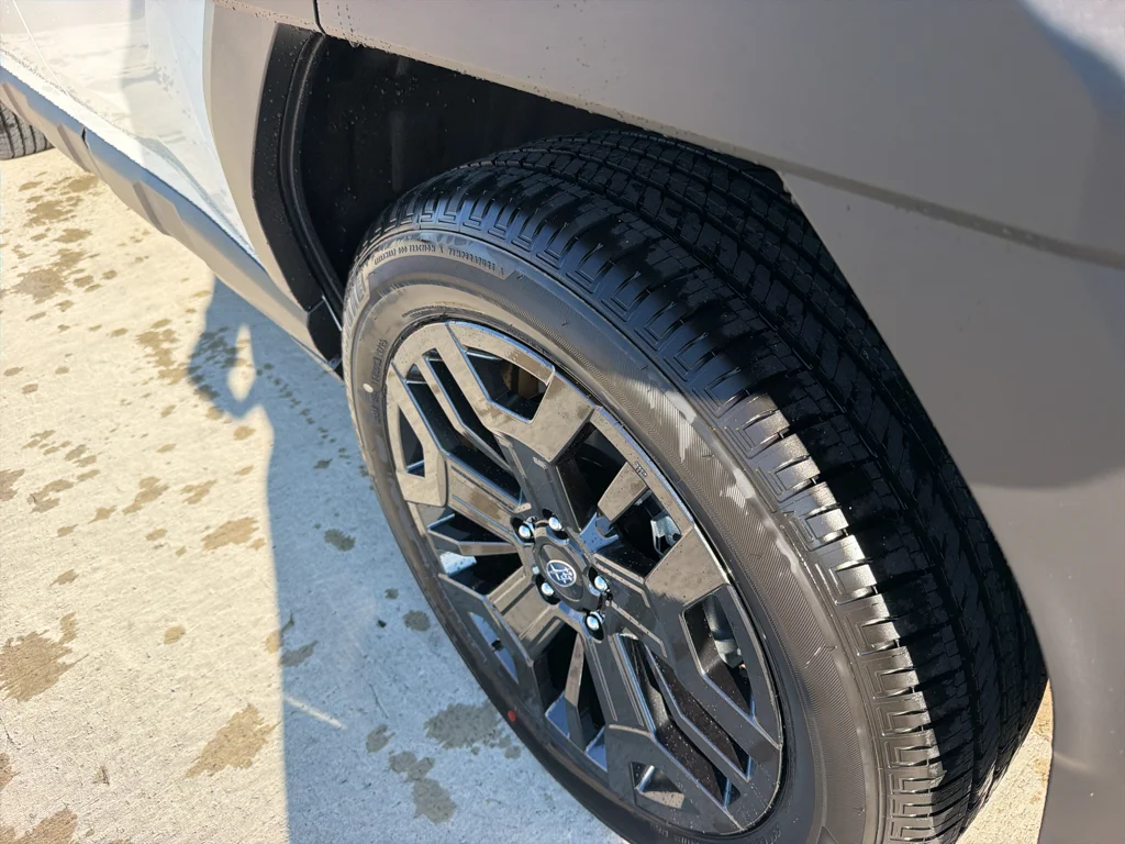 New 2026 CRYSTAL WHITE PEARL Subaru Limited XT image 8