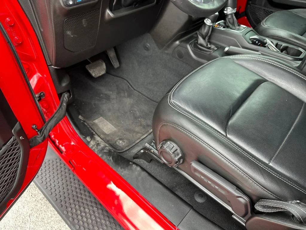 Used 2022 Red Jeep Unlimited Sahara 4xe image 19