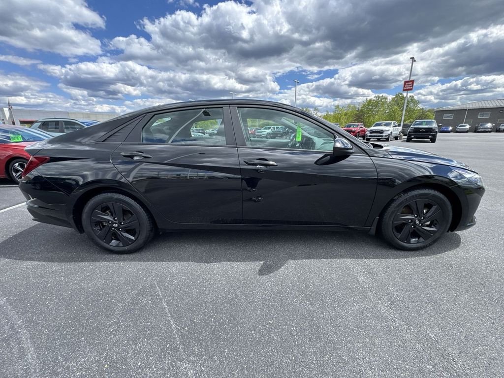 Certified Used 2023 Black Hyundai SEL image 9