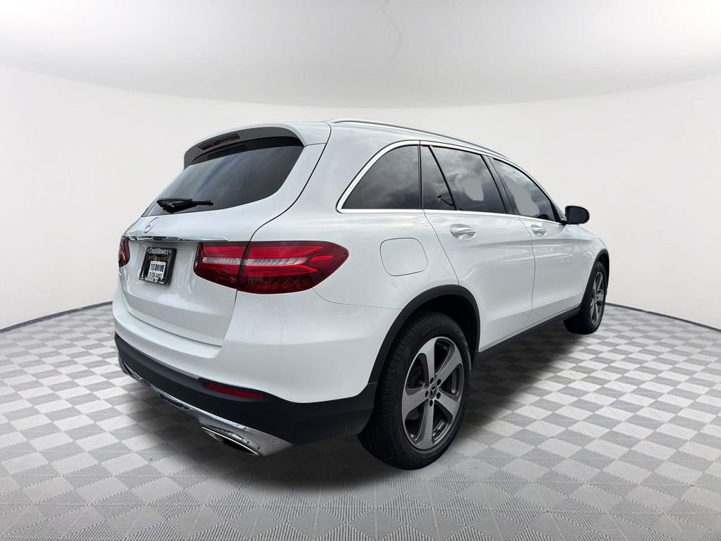 Used 2019  Mercedes-Benz GLC 300 image 5