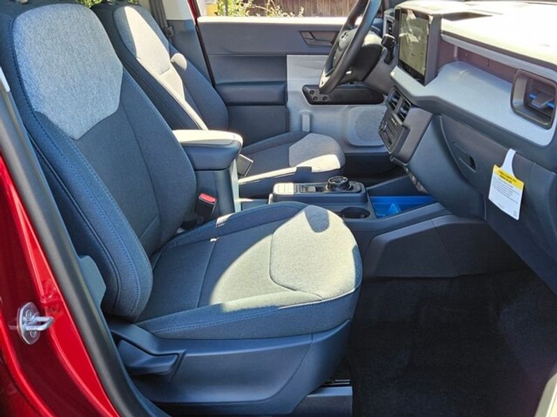 2025 Ford Maverick XLT - Photo 16