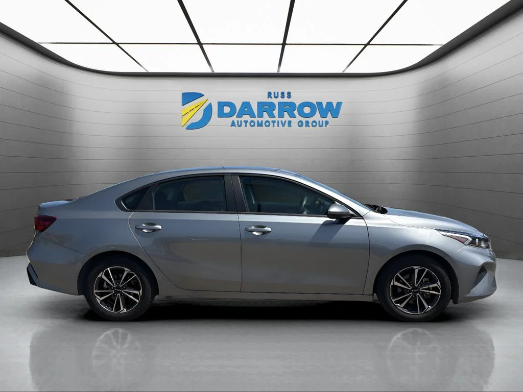 Used 2024 Gray Kia LXS image 6
