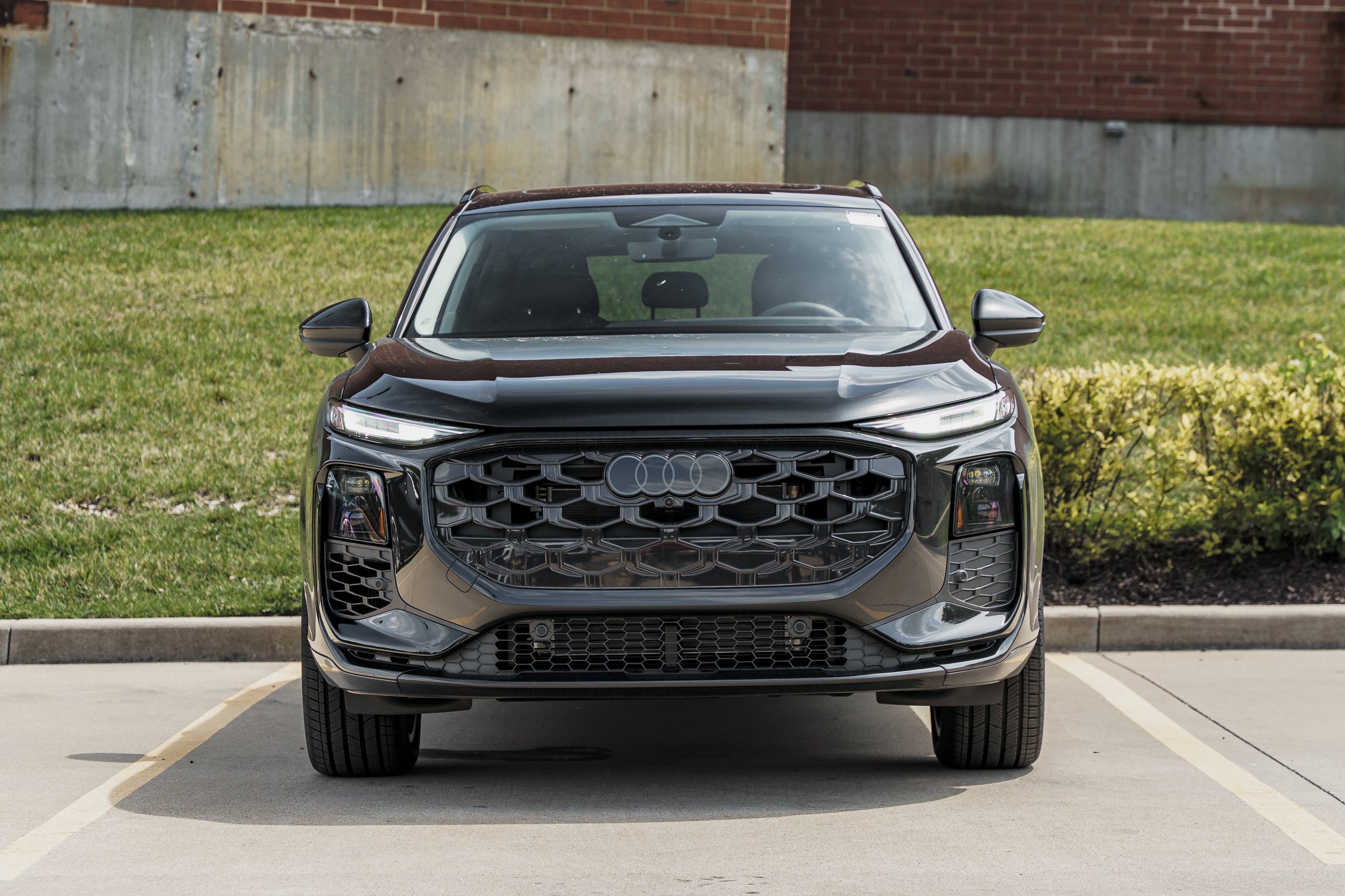 New 2026 MYTHOS BLACK Audi S line image 29