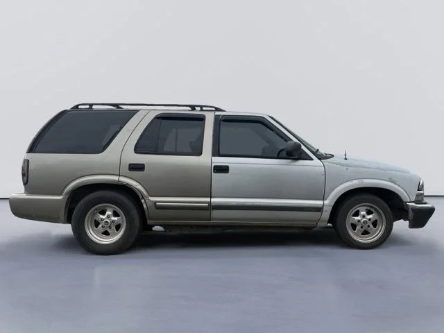 Used 2001 Gray Chevrolet LS image 1