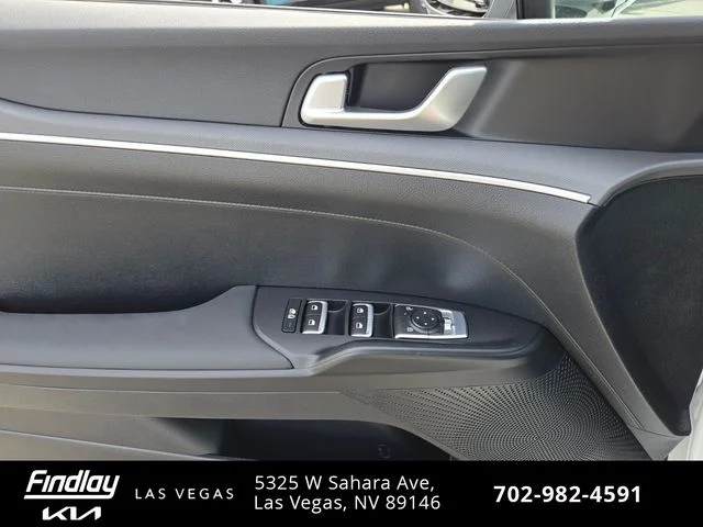 2026 Kia K5 LXS - Photo 13