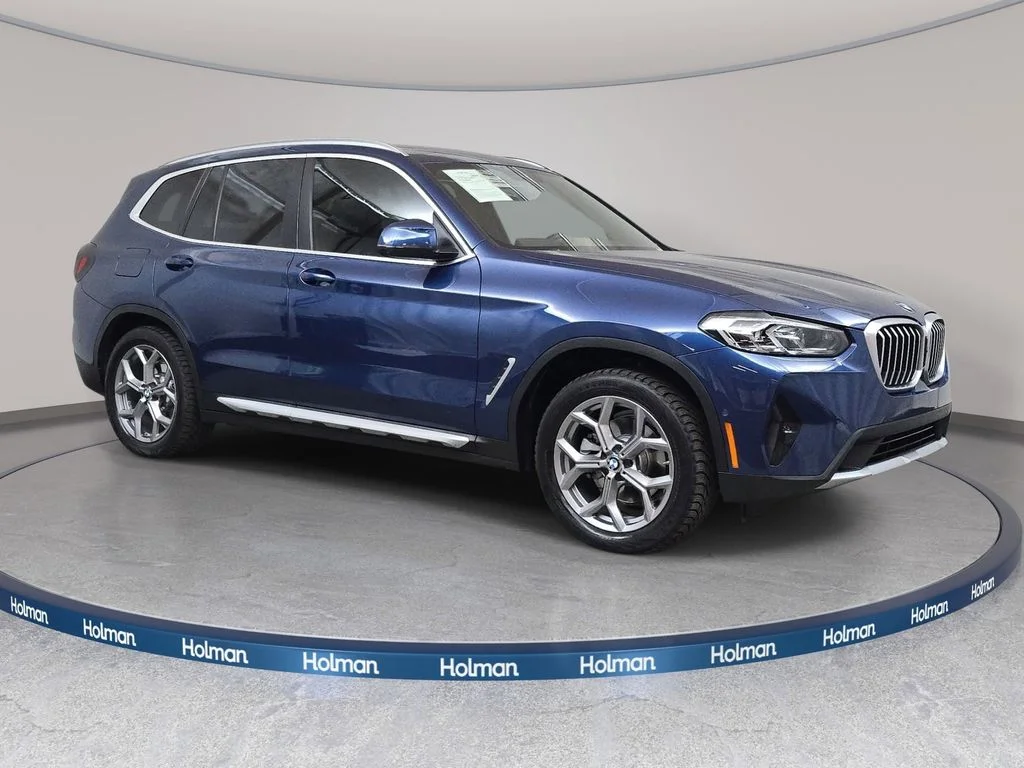 Used 2023 Phytonic Blue Metallic BMW xDrive30i image 3