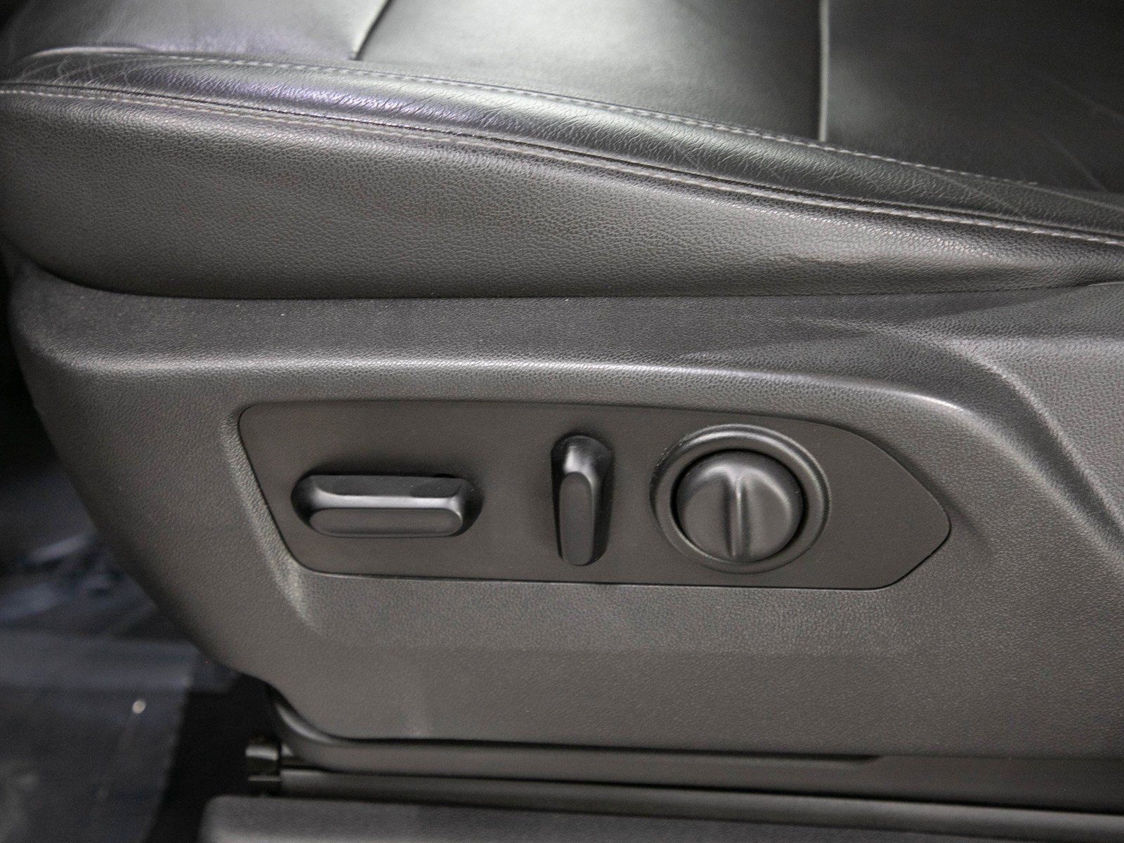 Used 2019 Black Chevrolet RST image 24