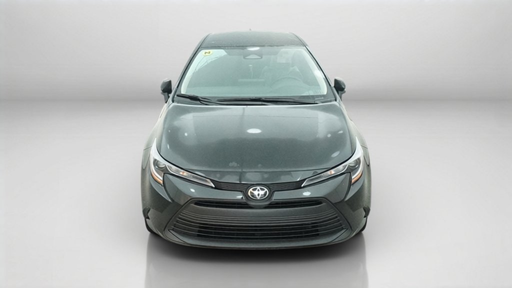 New 2027 Inked Toyota LE image 16