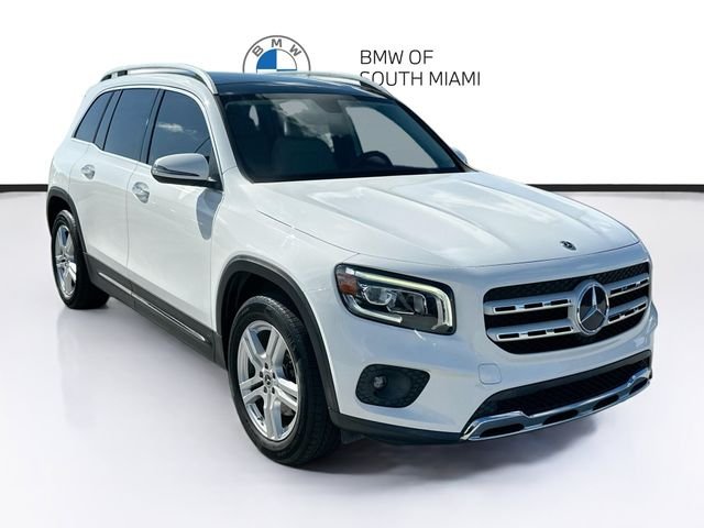 Used 2021 White Mercedes-Benz GLB 250 image 1