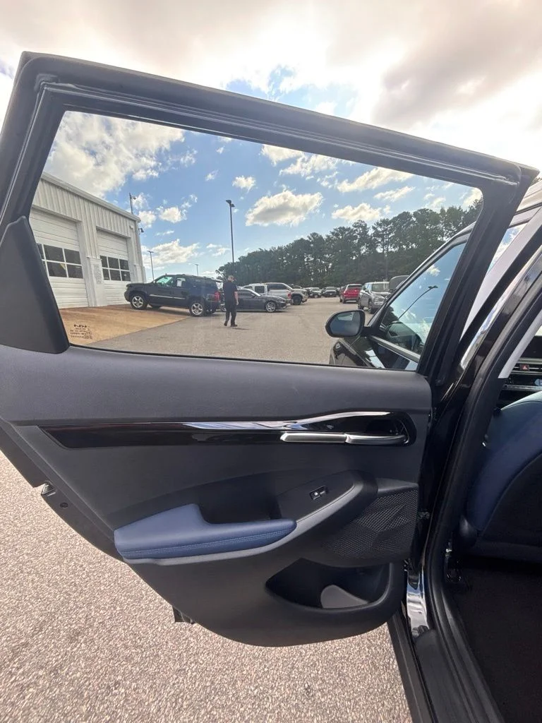 Used 2025 Black Kia S image 16