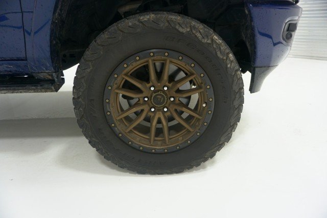 Used 2021 Hydro Blue Pearlcoat Ram Laramie image 5
