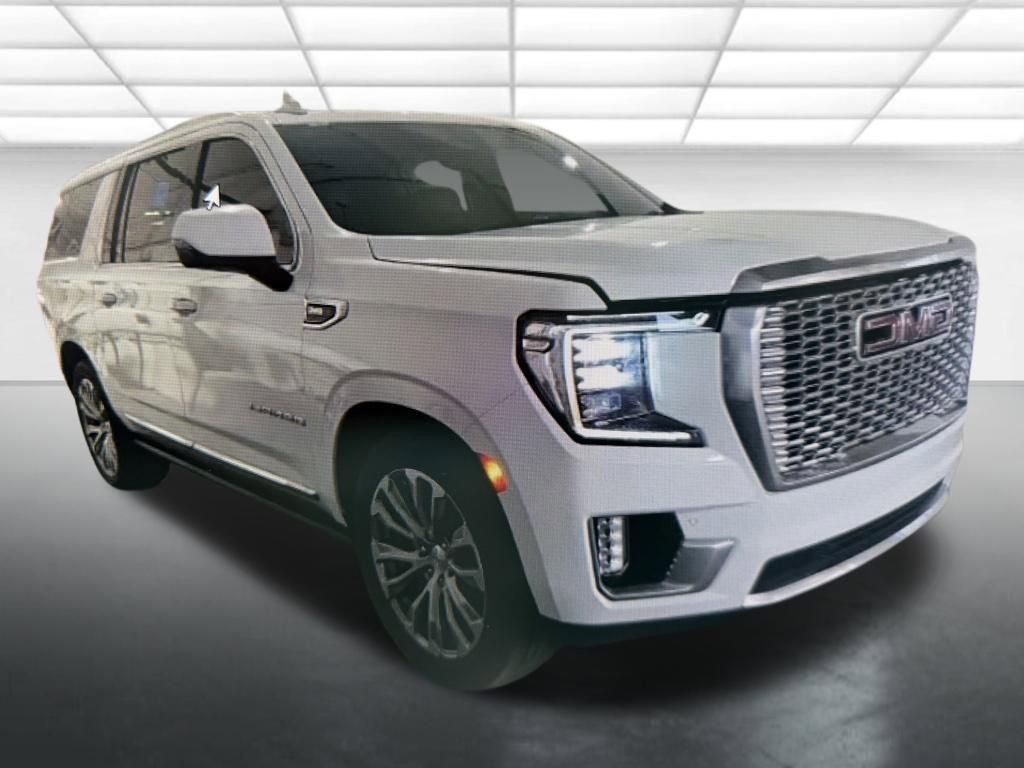 2021 GMC Yukon Denali 2WD's photo